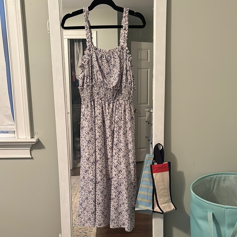 Floral Sleeveless Midi Dress